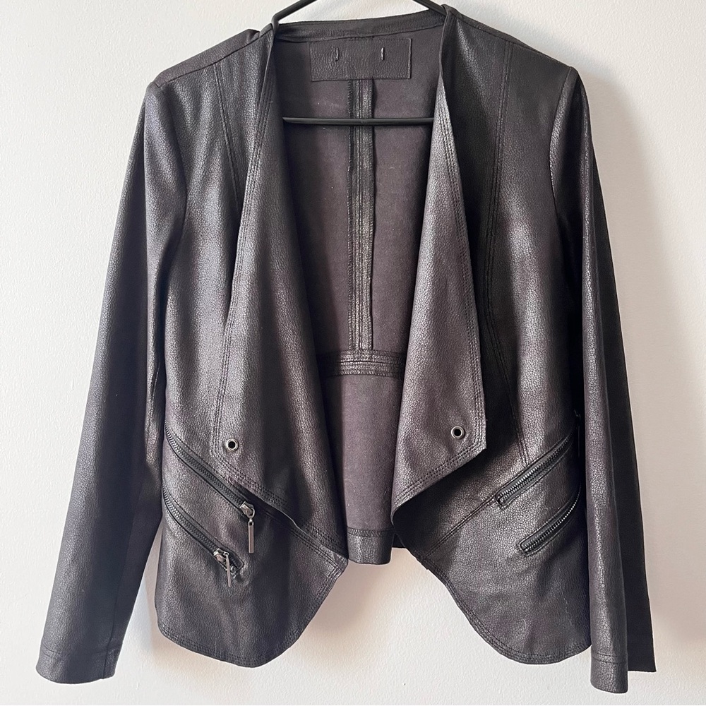 No tag Super soft blazer fits small